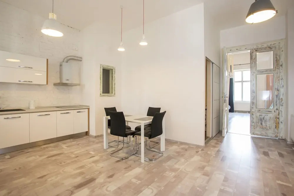 Cathedral Apartment