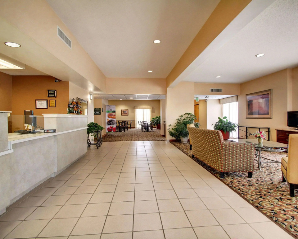 Quality Inn & Suites Hattiesburg North