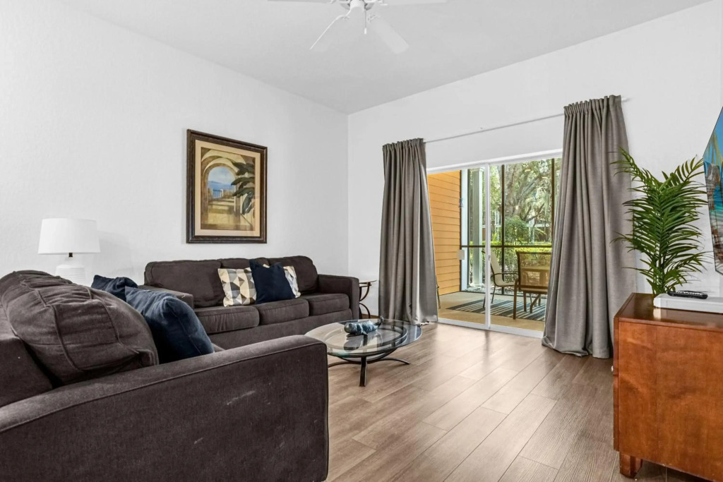 Bahama Bay, Davenport, Florida Oversize 2 Br condo