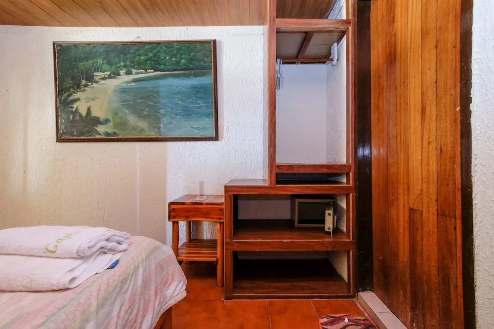 ZEN Rooms Sabang Beachfront