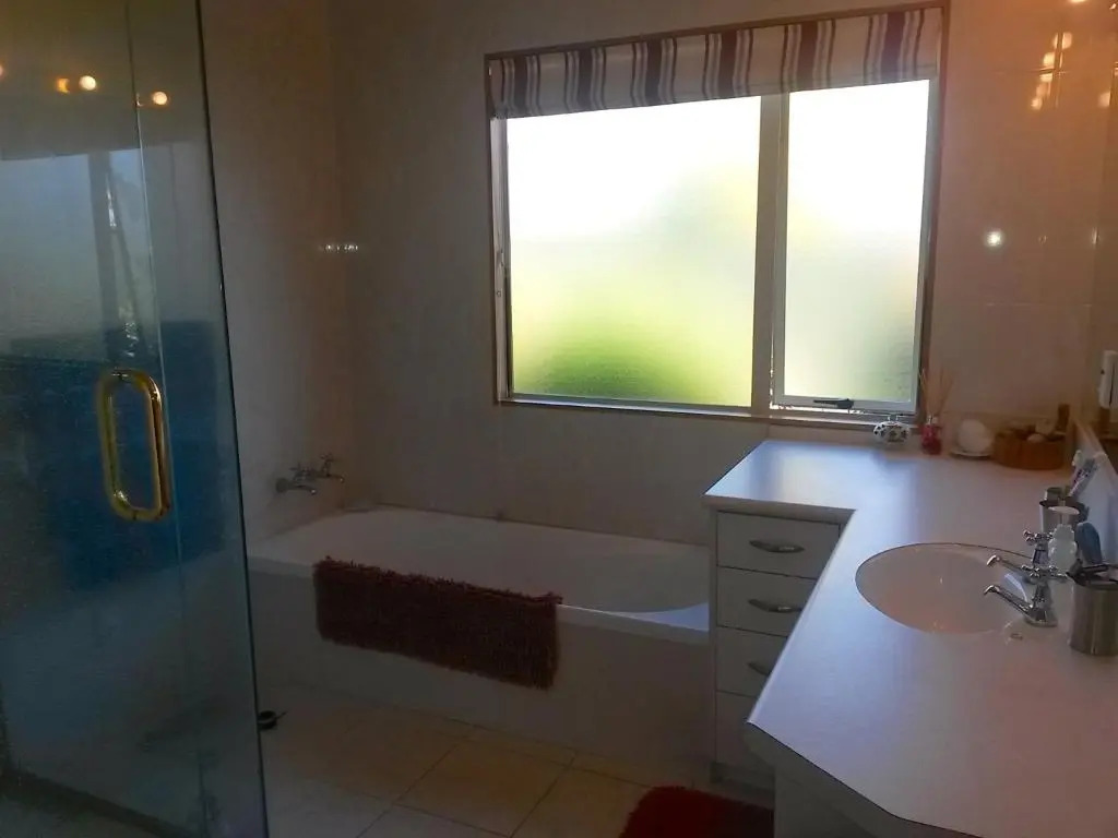 Summer Retreat - Blenheim Holiday Home