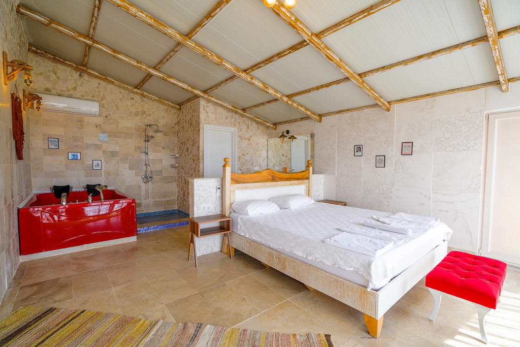 Mojo Boutique Hotel