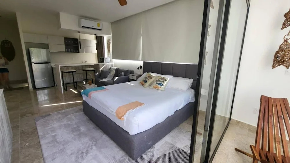 Perfect Studio Light and Nature in Aldea Zama