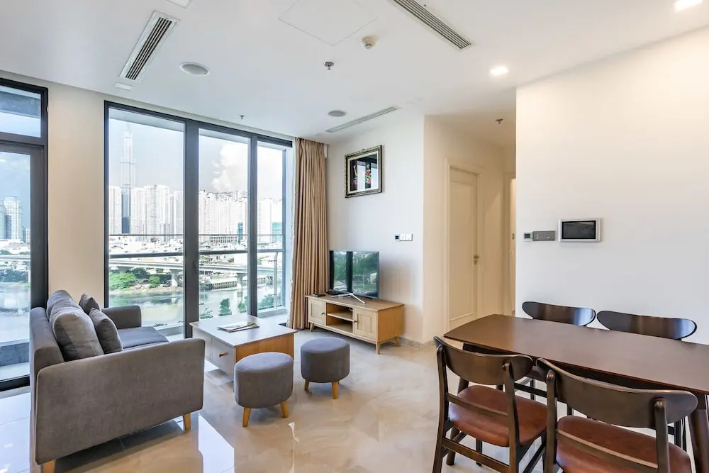 Halo Apartment