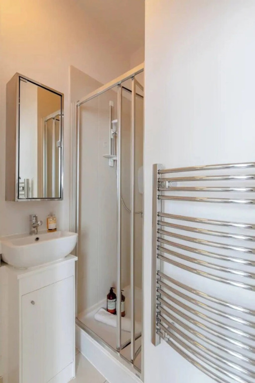 Incredibly Located Studio Flat - Camden Town