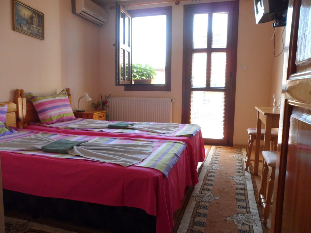 Family Hotel Varusha