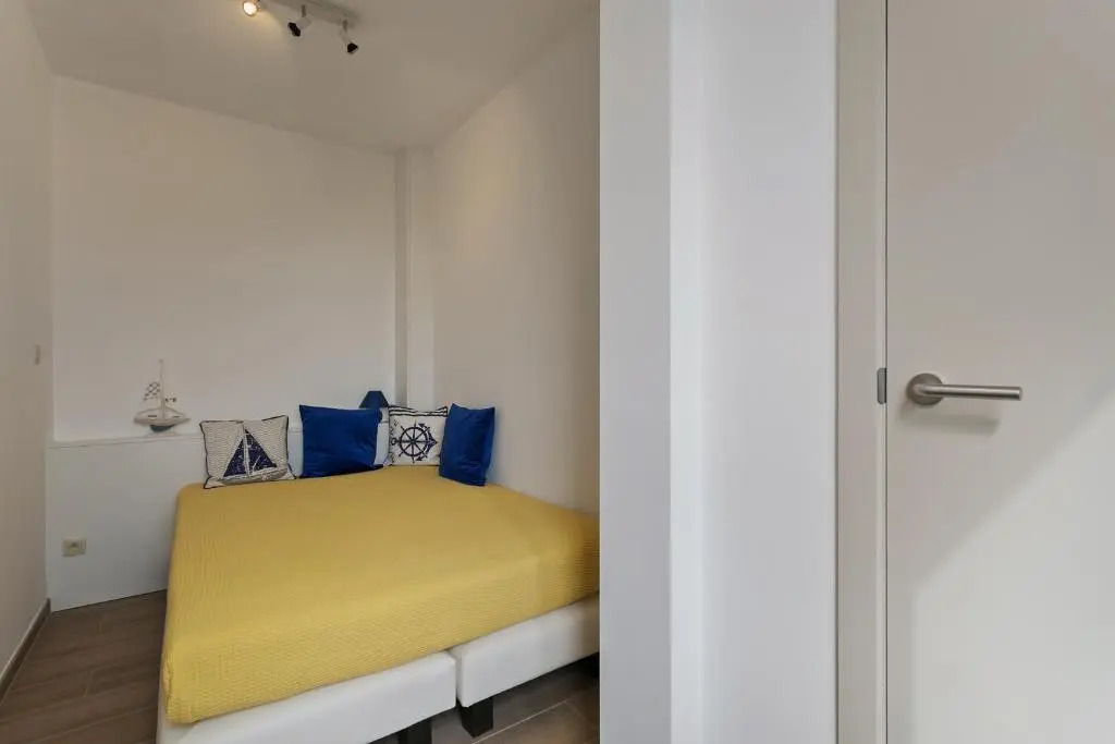 Apartment V7