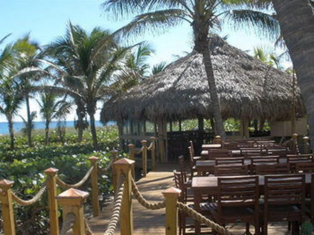 Wright by the sea