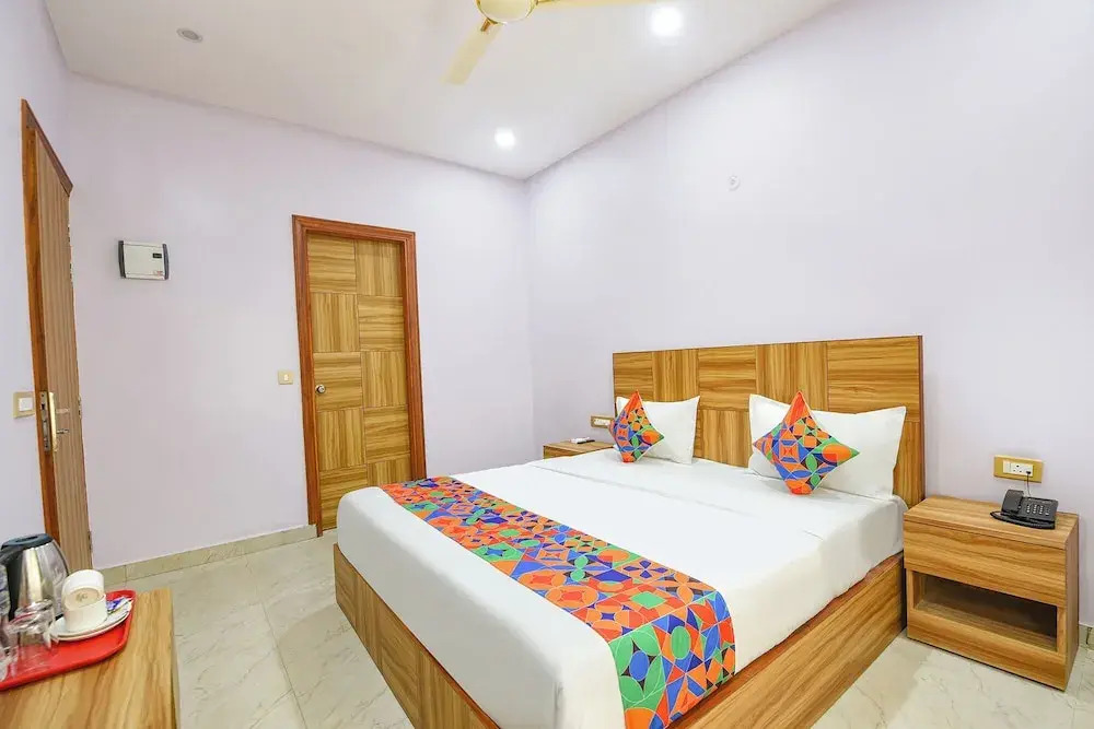 FabHotel AR Prime- Nr. Emaar Palm Heights Gurgaon