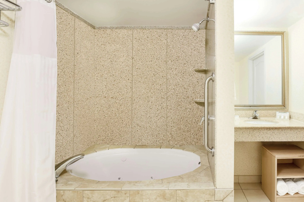 Hilton Garden Inn Roanoke Rapids