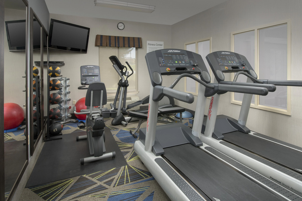 Holiday Inn Express & Suites by IHG Chambersburg by IHG