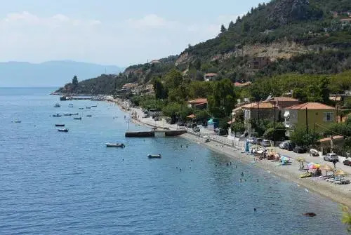 Kapougiati Studios - Ilia Edipsos Sunny and Cozy Getaways