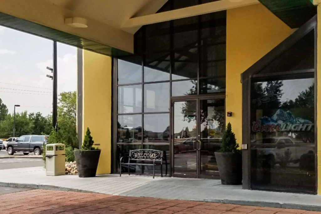 Clarion Inn