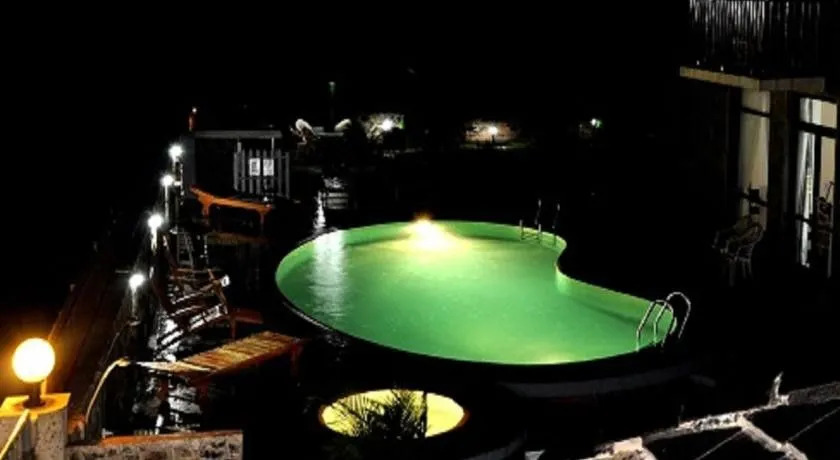 C & I Beach Hotel
