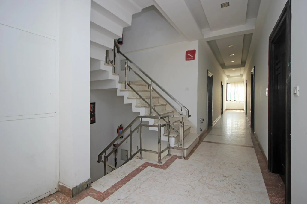 OYO 2659 Hotel Taj Prince