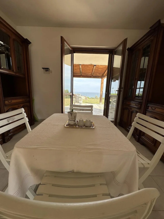 2 Bed Villa - Sleeps 4 - Pets - Garden - Parking