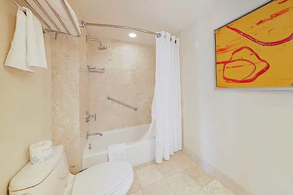 New Listing! Luxe Resort W/ Pool: Near Beach 2 Bedroom Hotel Room