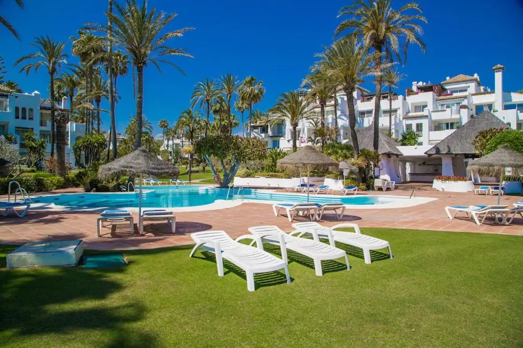 Luxury Duplex Penthouse Alcazaba Beach - RDR157