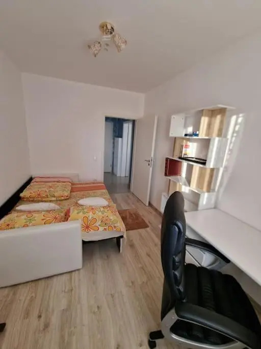 Apartament 3 camere Avantgarden