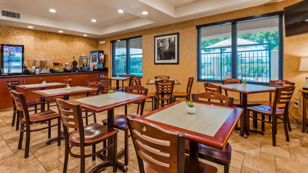 Best Western Exeter Inn & Suites