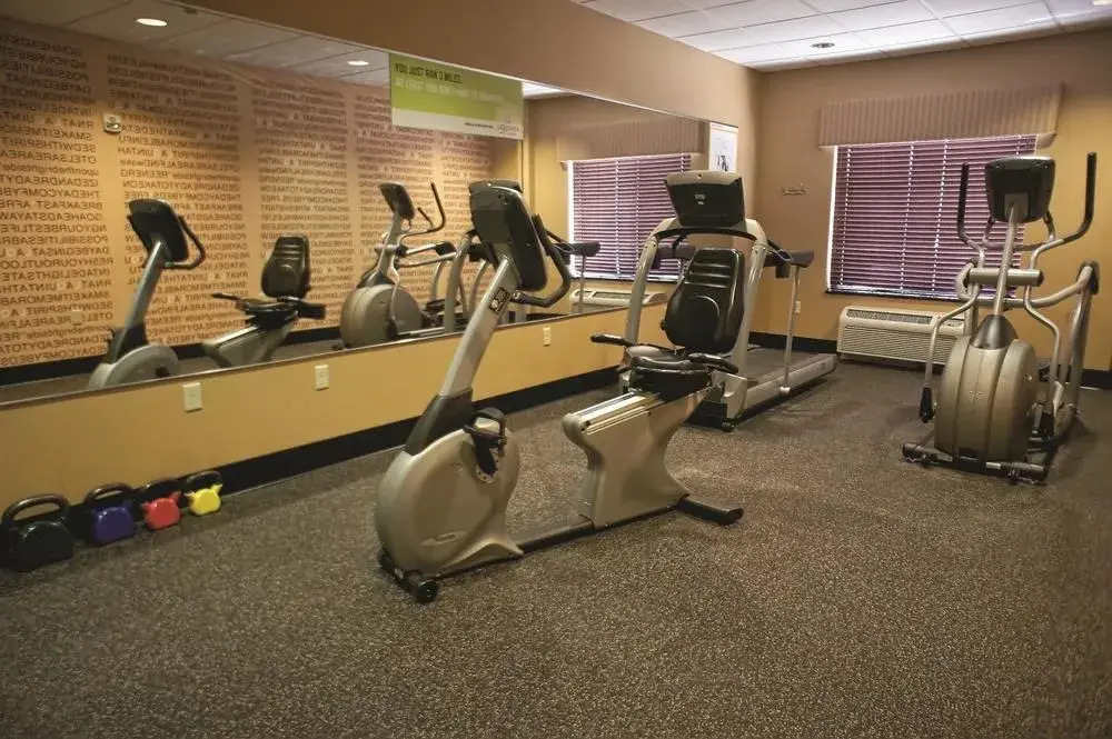 Comfort Suites