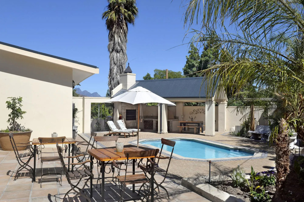 Petit Plaisir Cottage