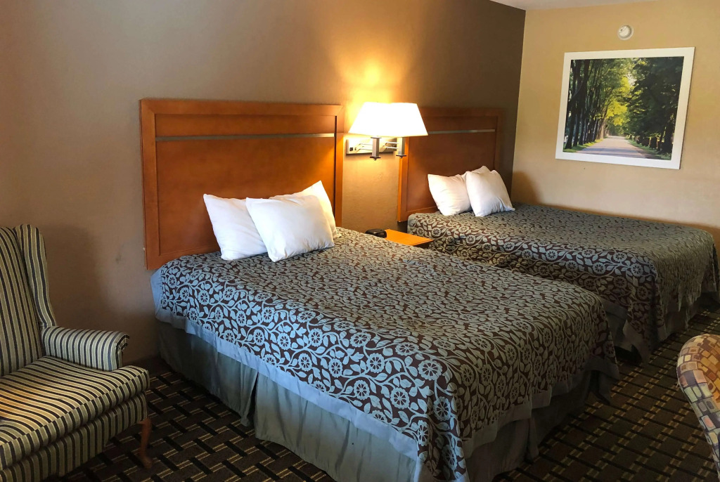 Days Inn by Wyndham Columbus