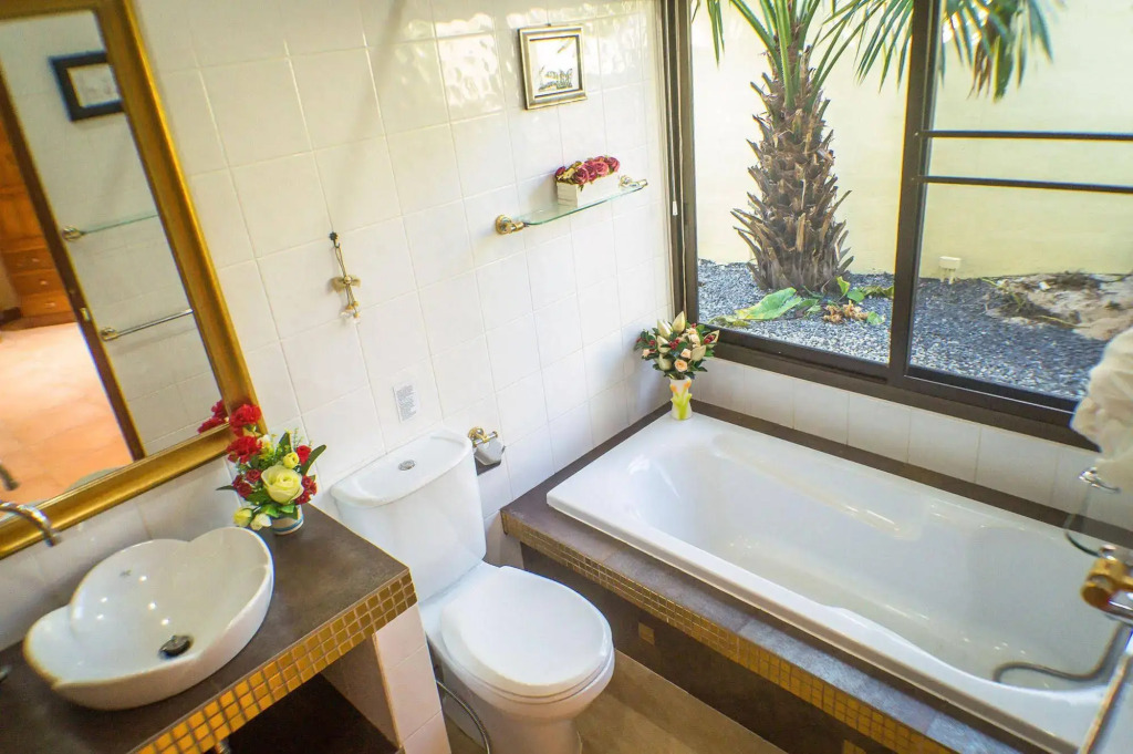 Coconut Paradise Villas