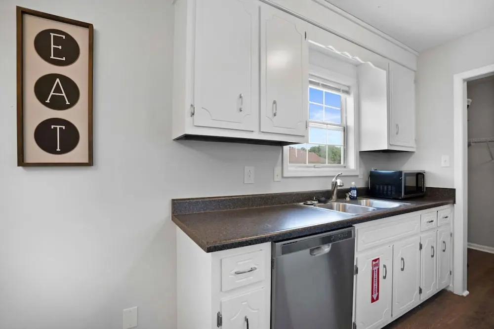 Charming House Close to Fort Campbell and Casino