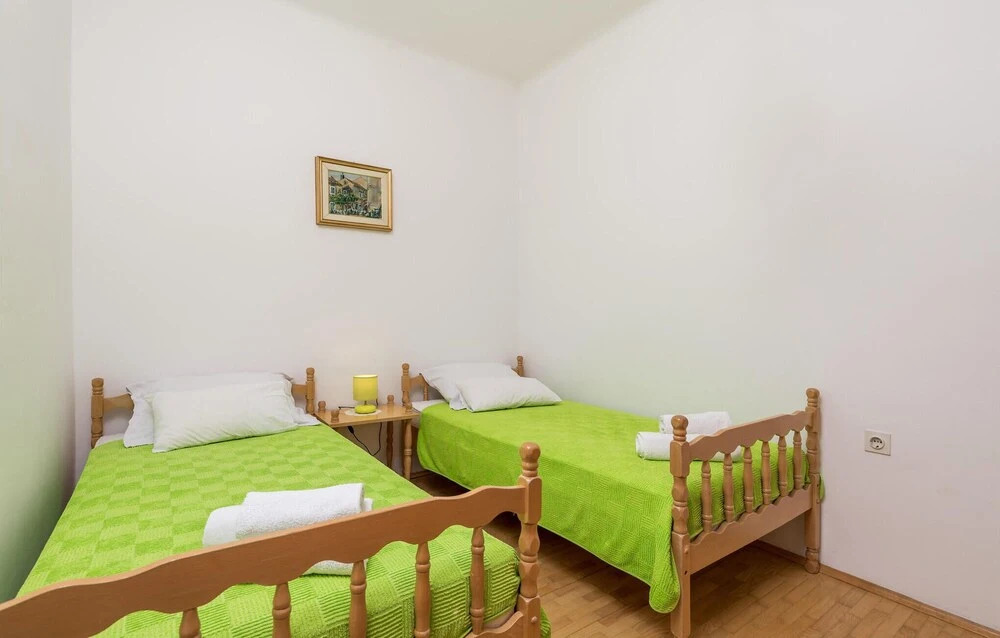 Beautiful Apartment in Omisalj With 1 Bedrooms and Wifi
