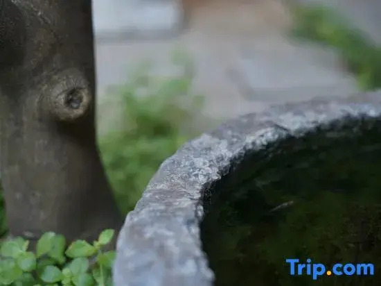 Jinghe North Courtyard (Jianshui Ancient City Small Train Store)