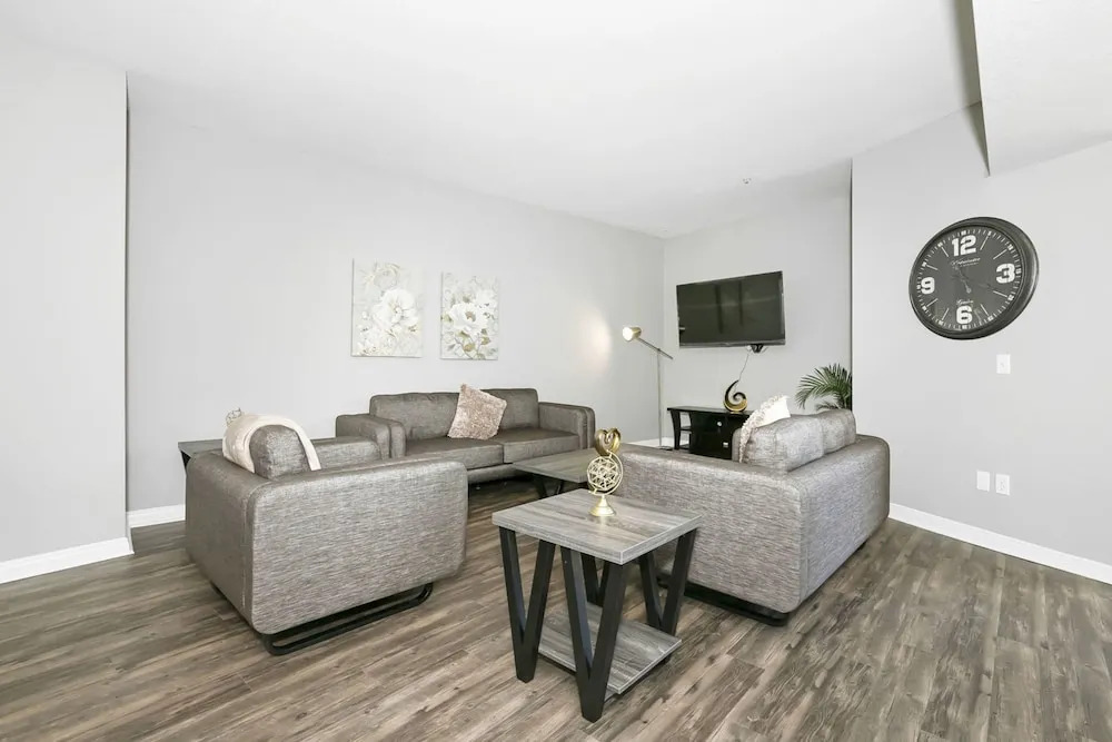 Luxury Stay by SB Suites