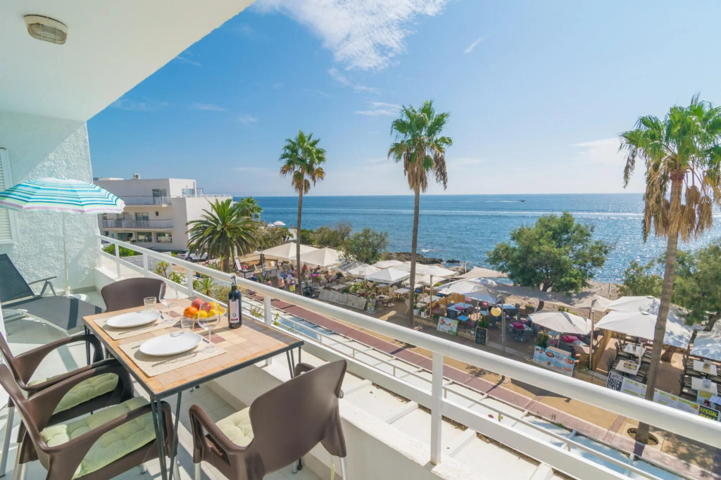 SES ROQUES DE CALA BONA - Apartment with sea views in Cala Millor. Free WiFi