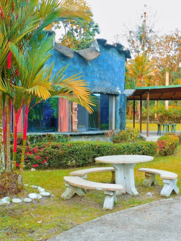 Puerto Quito Lodge - MonPar