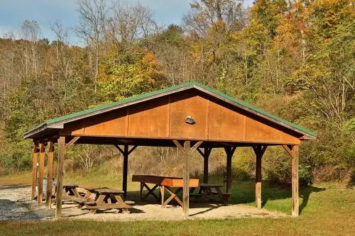Ivy Falls 9 6 Br cabin by RedAwning