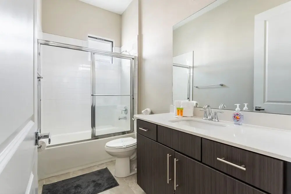 Fascinating 4br 3ba Pool Near Universal Studios 4 Bedroom Home by RedAwning