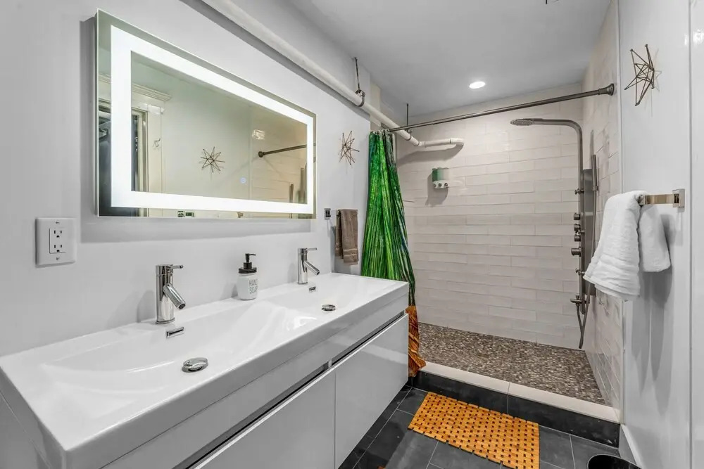 1BR Apartment in the heart of the City