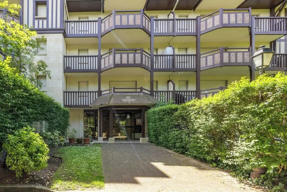 Cosy apt With Parking & Balcony - 4P - Deauville