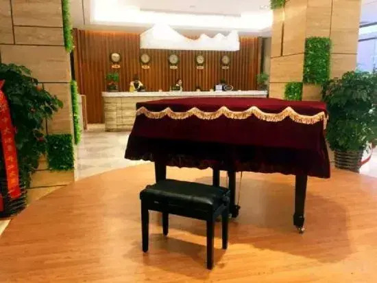 Pingguo Wanguan Huazhong Hotel