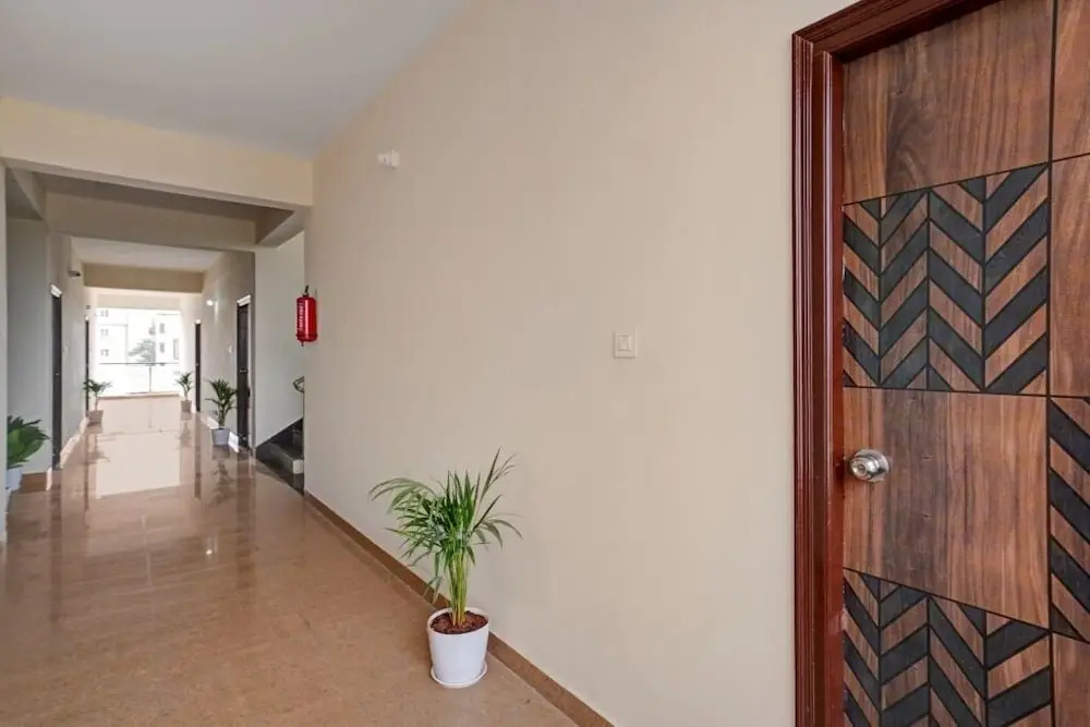 iROOMZ Fusion Inn Suites