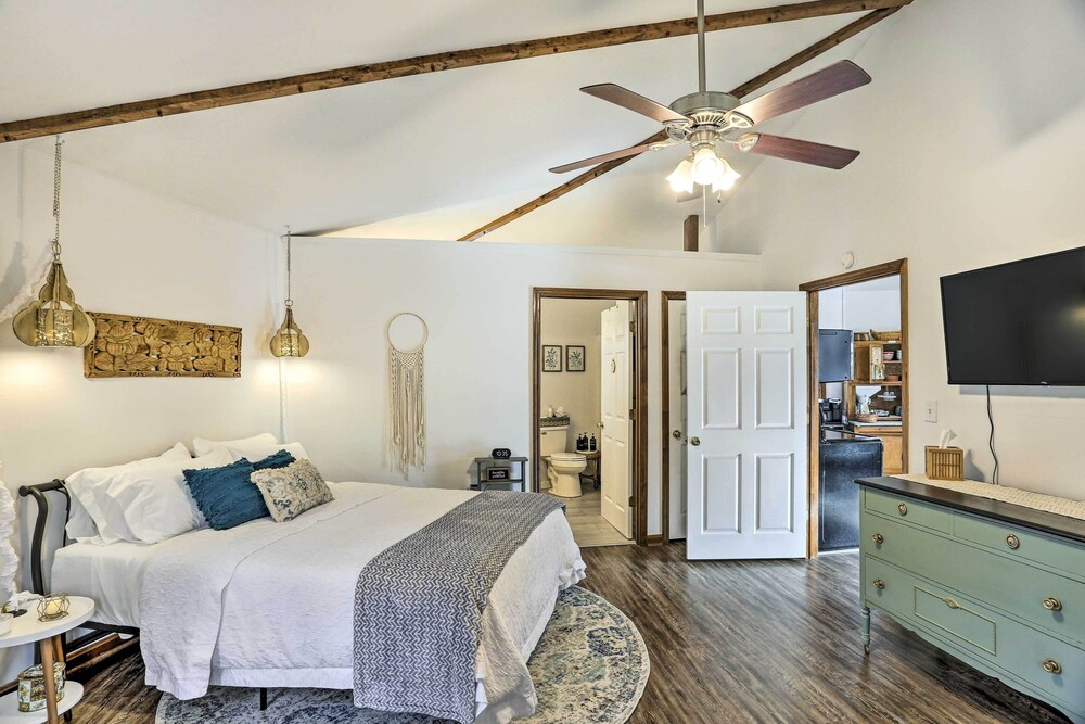 Picturesque Cottage in the Heart of Trenton