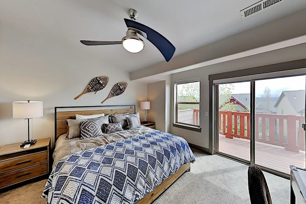 2-unit Bear Hollow Village W/ Hot Tub 8 Bedroom Townhouse