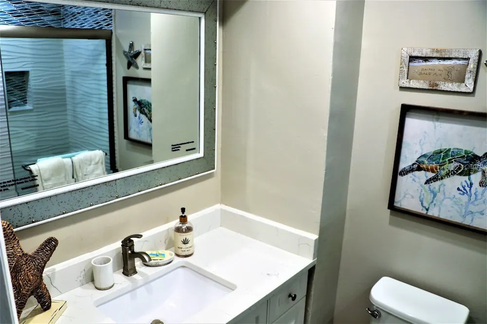 Jamaica Royale 404 - 2 Br Condo