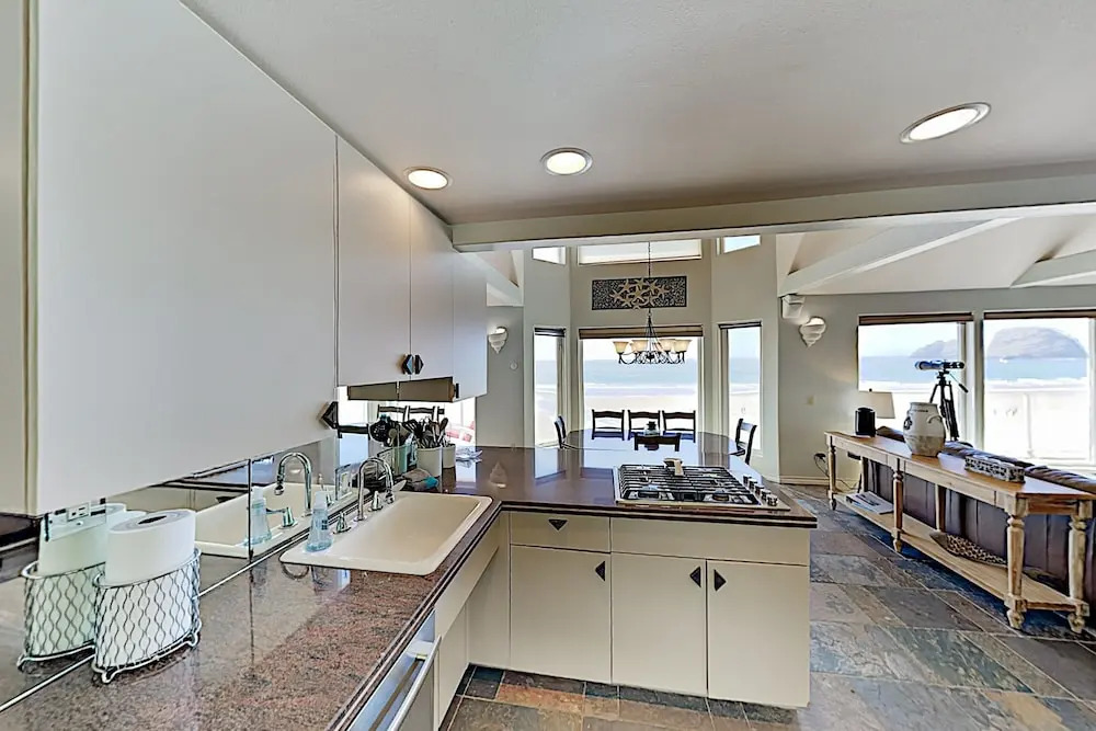 Spectacular Oceanfront Chateau Steps To Beach 3 Bedroom Home