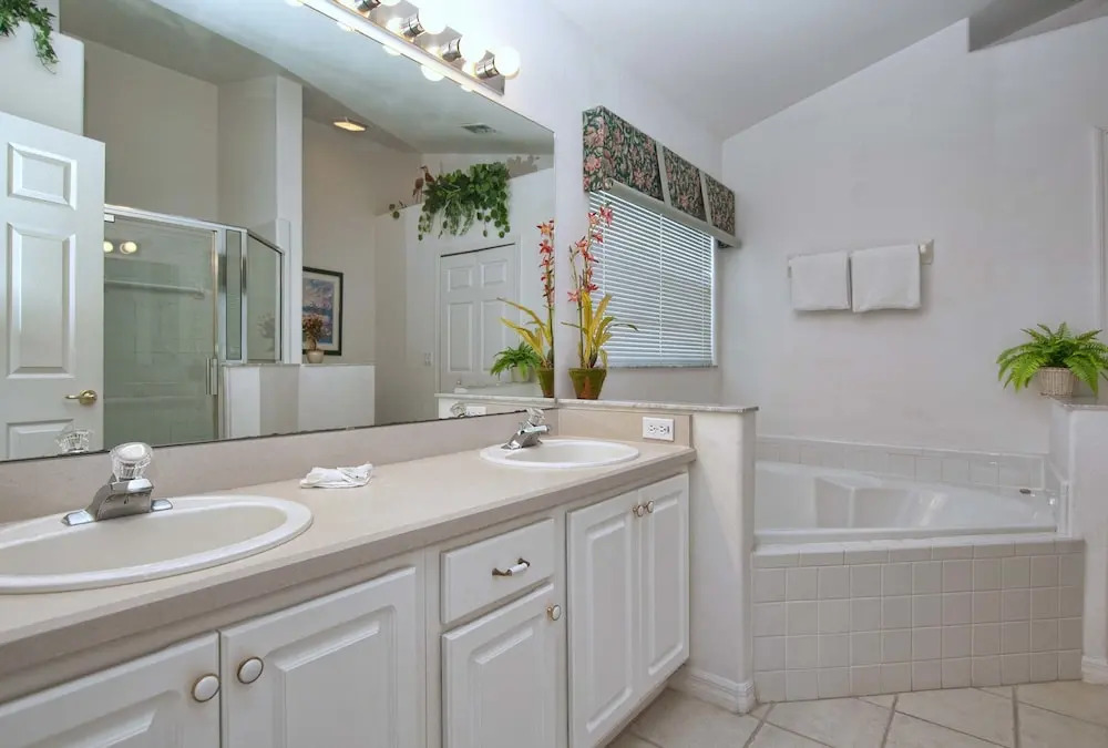 Indian Ridge - 4 Bedroom Pool Home- 2408IR