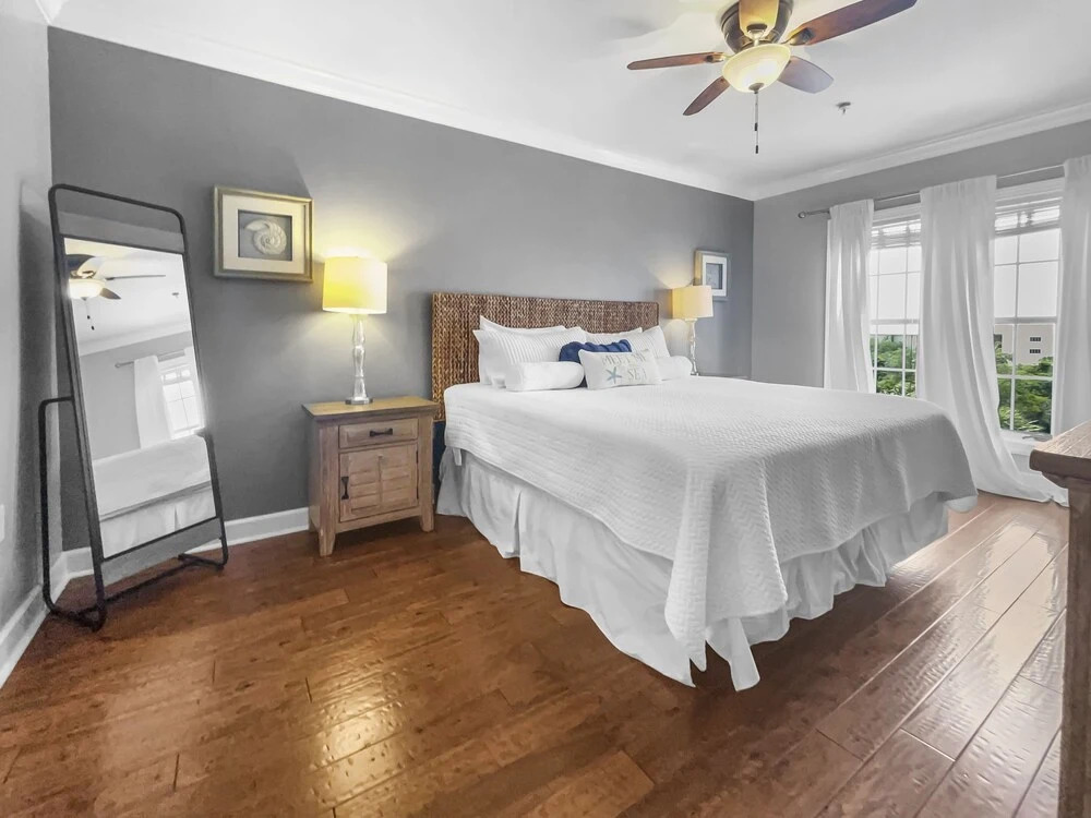 The Flipside 30A - 3 Br condo by RedAwning