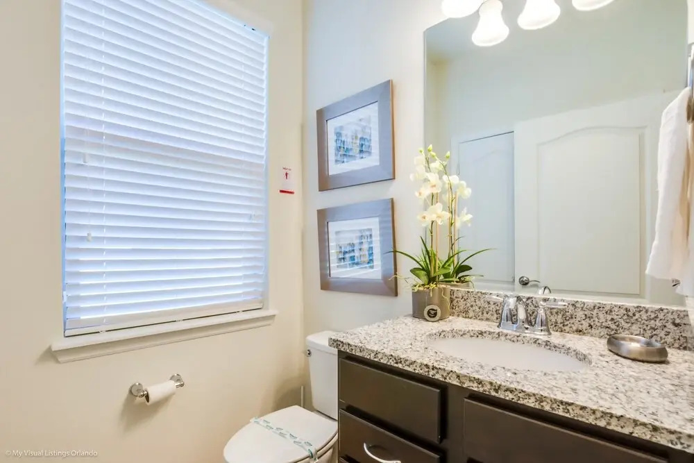 Lima Avenue Villa Windsor At Westside 2