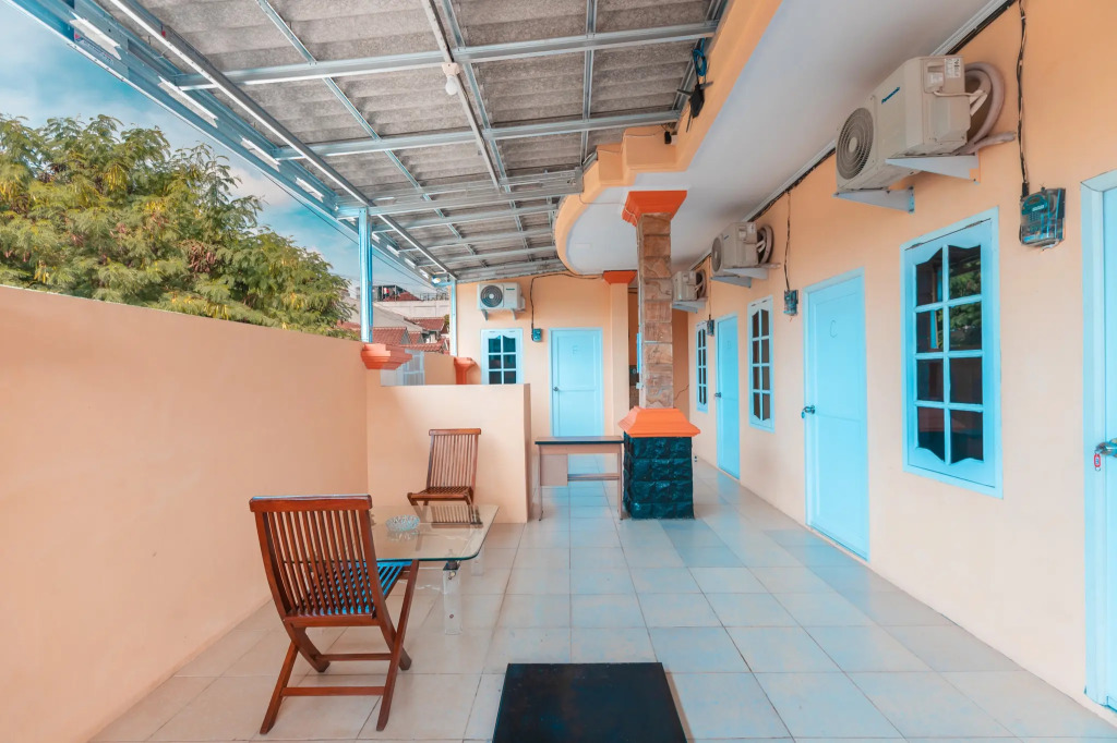 Mahkota Sivali near Soekarno Hatta Airport Mitra RedDoorz