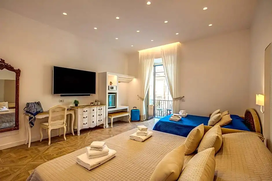 Sorrento Square Suites