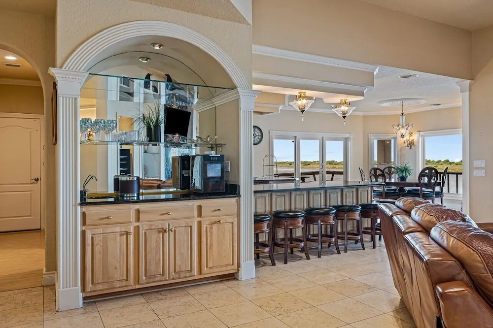 Crystal Beach Villa 5 Bedroom Home